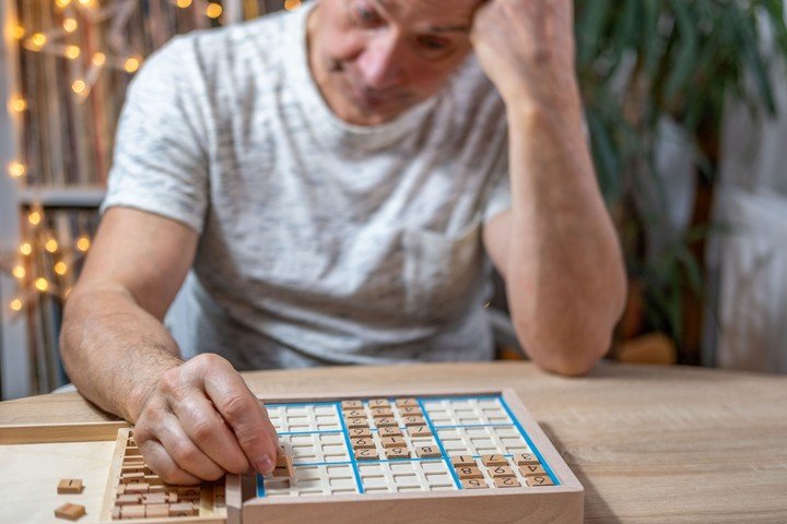 El estudio halló que este ejercicio puede mejorar eficazmente la función de la memoria y la cognición global. Foto Shutterstock.