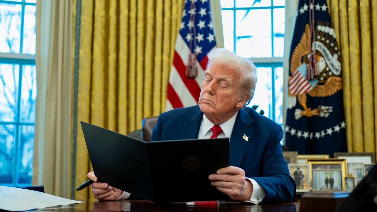 Trump amenaza con un arancel del 100% a los chips… pero no a Apple. iPhone