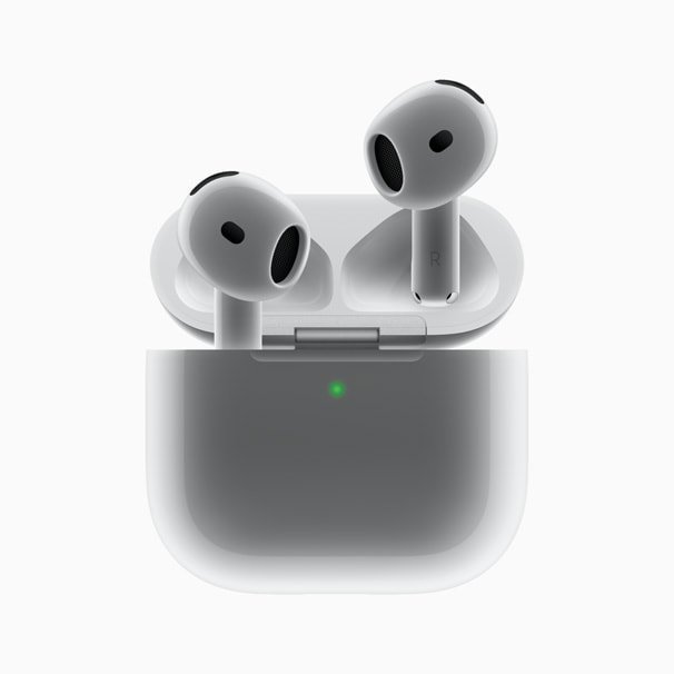 Los Apple AirPods 4 están de vuelta a menos de $100 en Walmart. AirPods