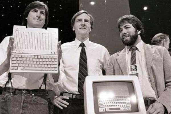 Hoy en la historia de Apple Parece que solo has escrito "mac". Si te referís a algo específico, como una computadora Mac o algún otro contexto, por favor proporcioname más detalles para poder ayudarte mejor.