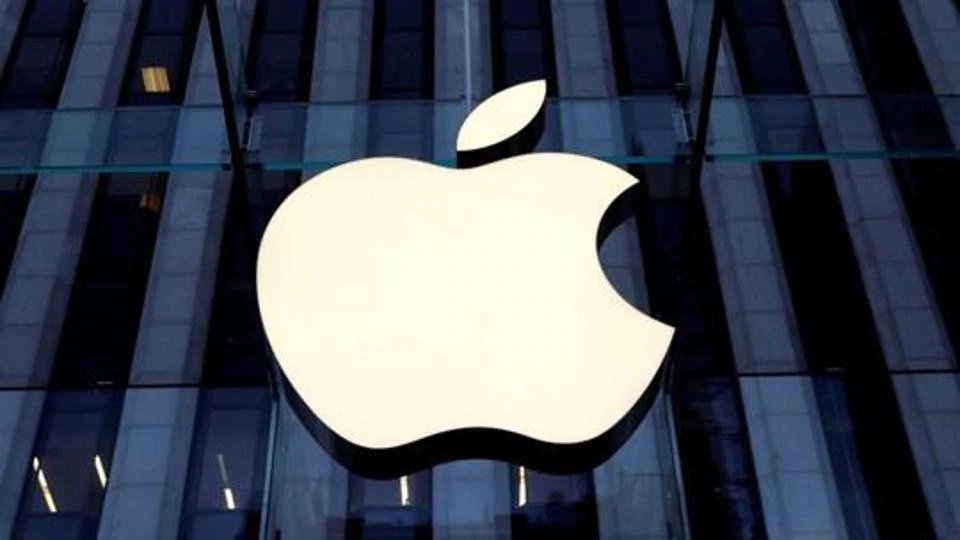 Apple invertirá $100 mil millones tras la presión de Trump. iPhone