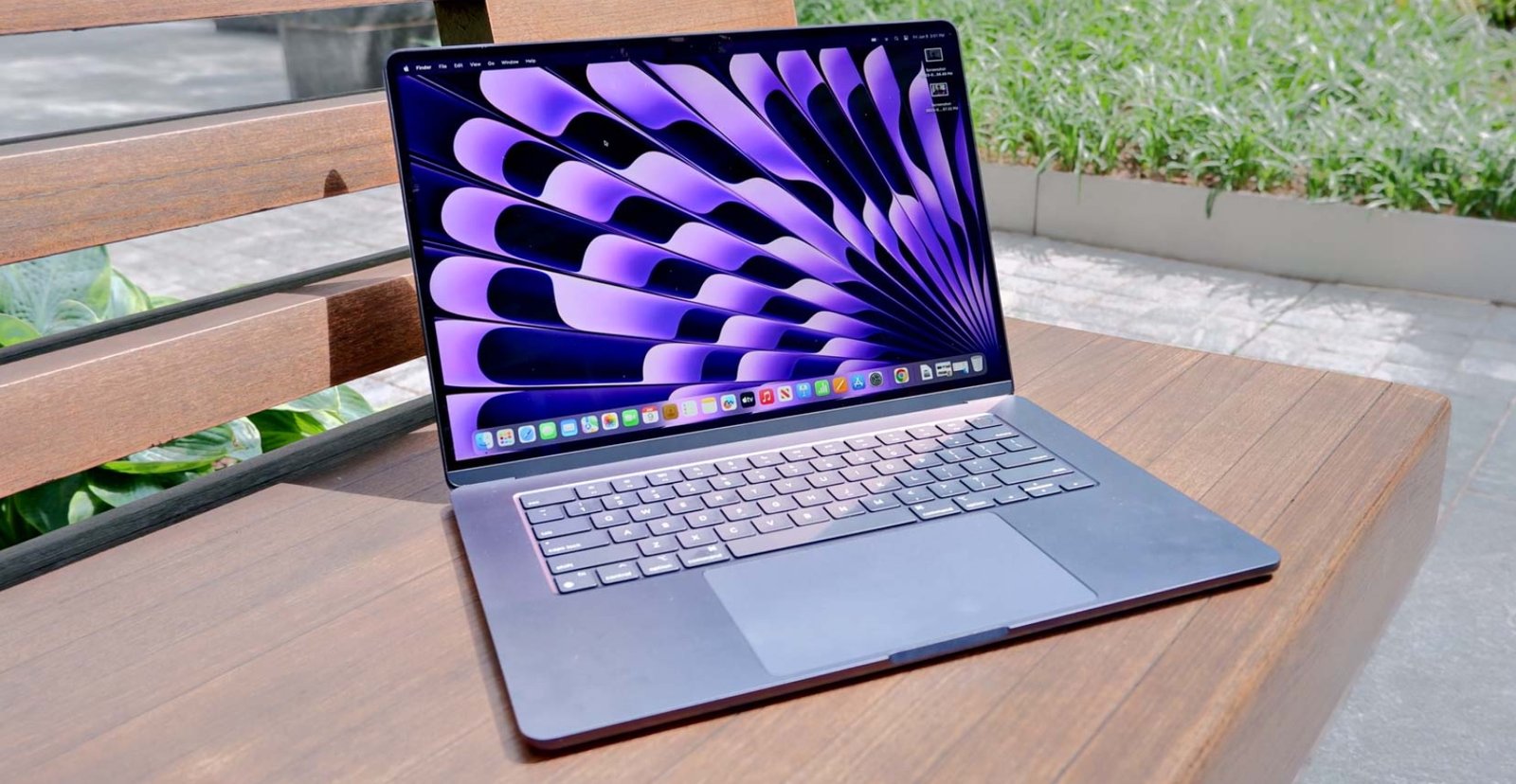 Aprovechá la oferta y llevate la MacBook Air M4 de Apple, que está a un precio histórico. Parece que no hay un texto específico para traducir. Si tenés un texto que querés que traduzca al español argentino, por favor compartilo y con gusto te ayudo.