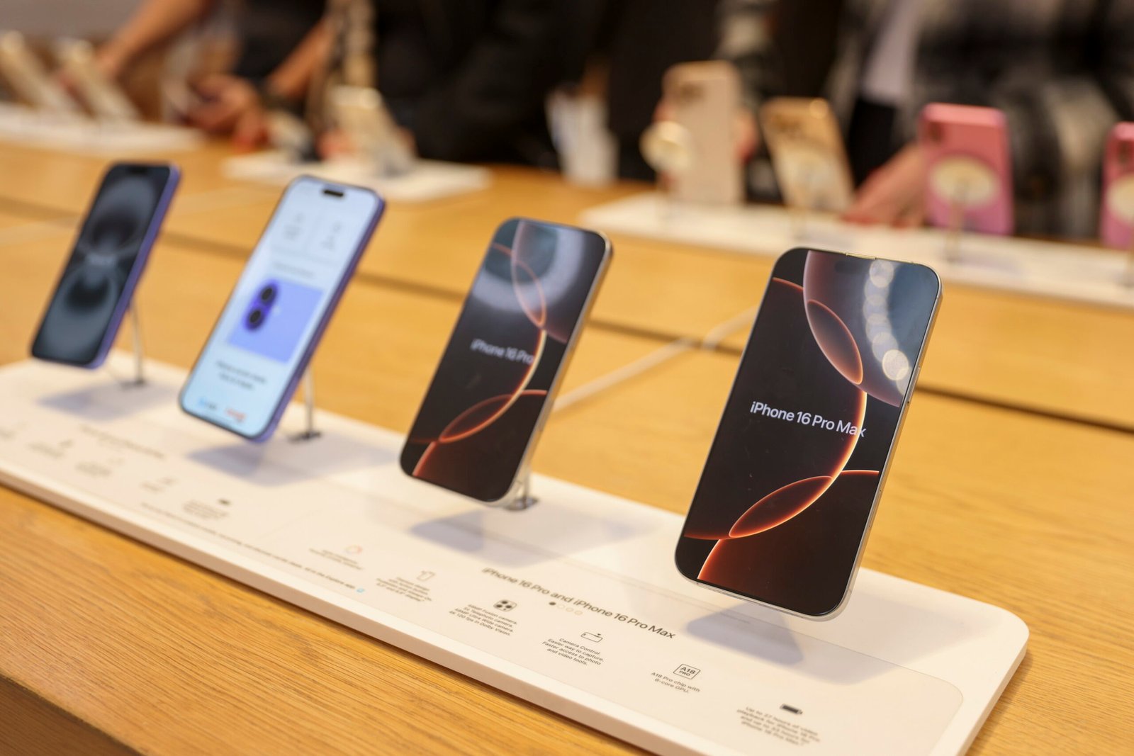 Los costos de aranceles de Apple y las ventas de iPhones están por las nubes. ¿Cuánto falta para que los precios de los dispositivos también se disparen? iPad