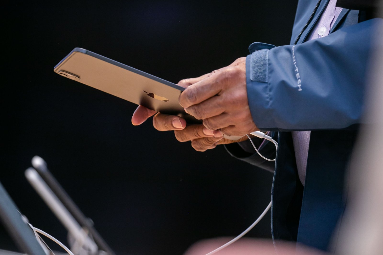 Apple supuestamente está trabajando con Samsung para fabricar sensores de imagen para iPhone en Texas. iPhone