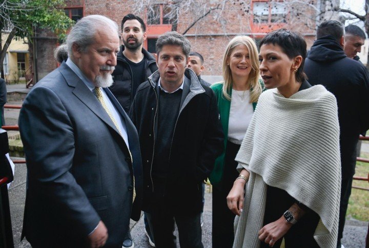 Axel Kicillof, Verónica Magario y Mayra Mendoza, en una actividad en la Universidad Nacional de Quilmes.